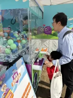 Claw machine rental