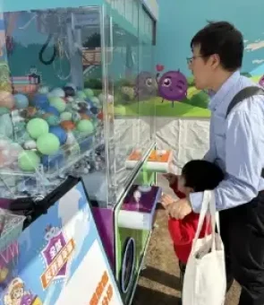 Claw machine rental